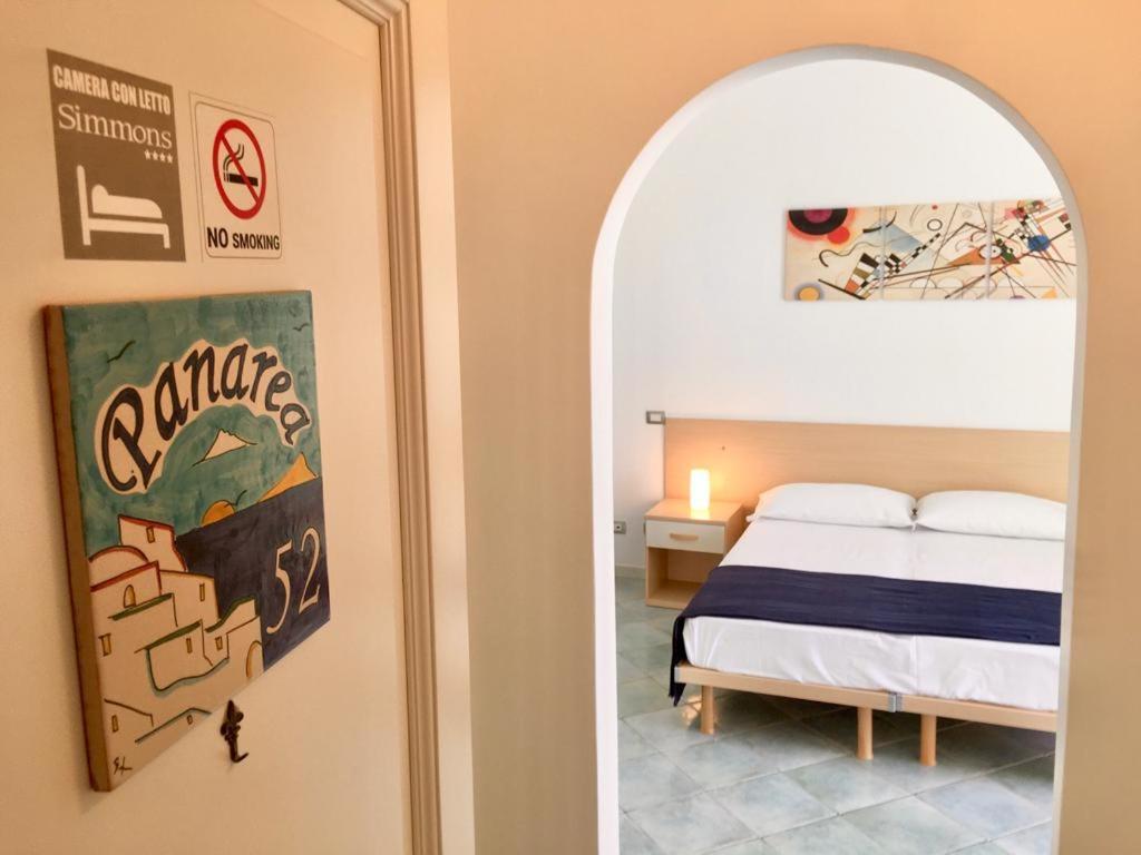 Casa Mafalda B&B ลีปารี ภายนอก รูปภาพ