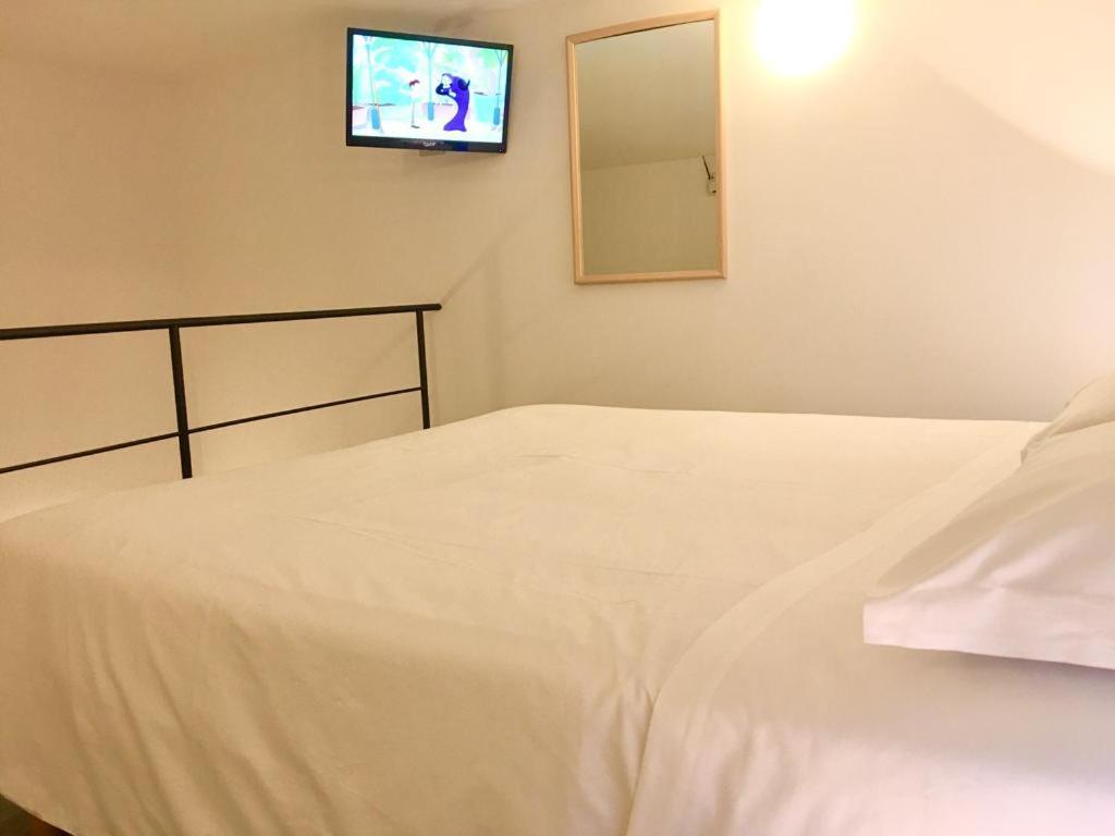 Casa Mafalda B&B ลีปารี ภายนอก รูปภาพ