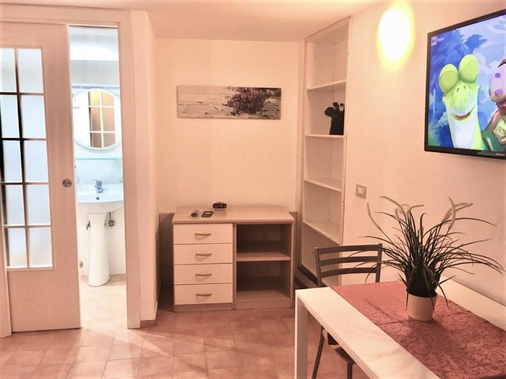 Casa Mafalda B&B ลีปารี ภายนอก รูปภาพ