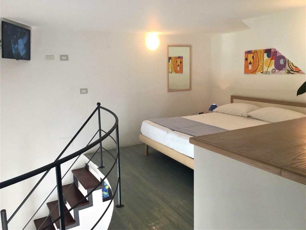 Casa Mafalda B&B ลีปารี ภายนอก รูปภาพ