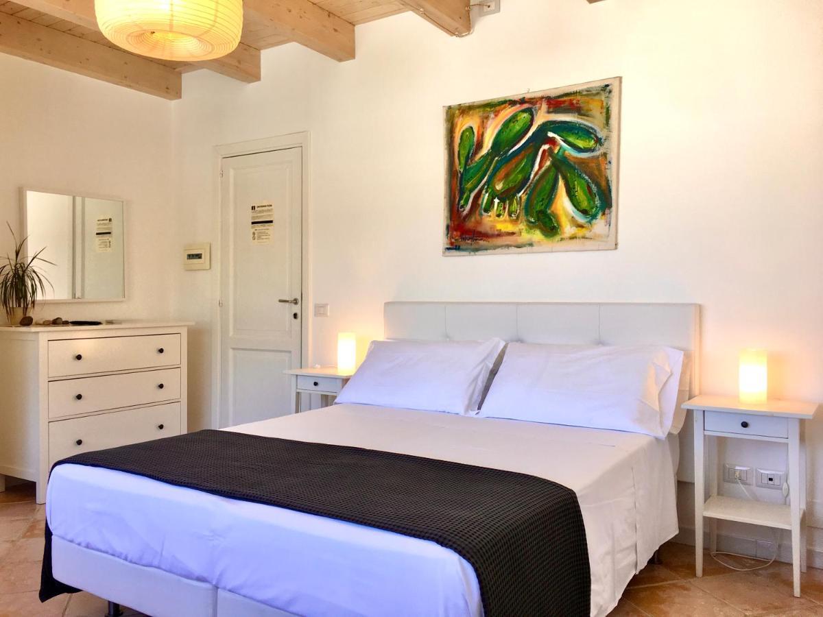 Casa Mafalda B&B ลีปารี ภายนอก รูปภาพ